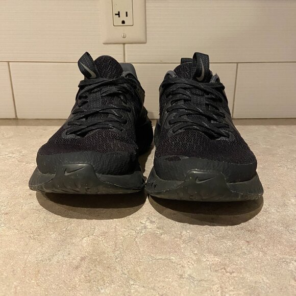 Nike Legend React 2 - Size 7 - Picture 3 of 8